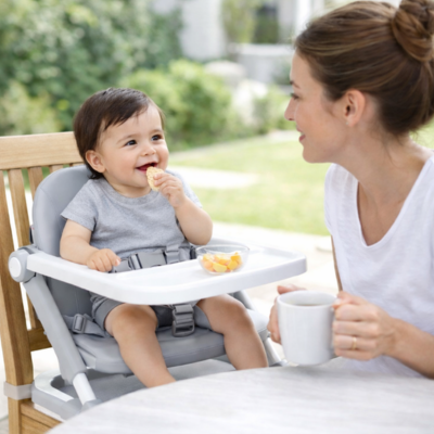Chaise rehausseur portable ultra-leger maman bébé terrasse