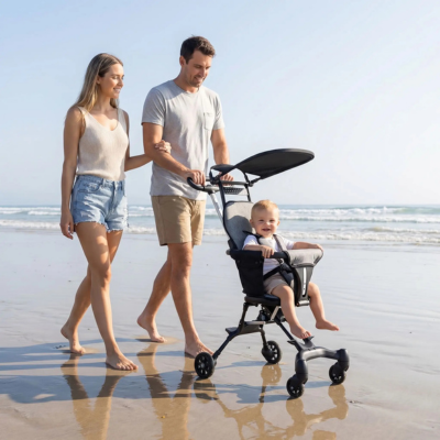Poussette bébé compacte et légère famille voyage mer