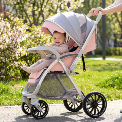 Poussette bébé confort ergonomique maman bébé promenade sentier